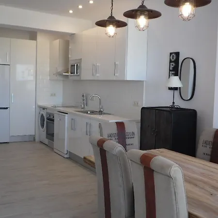 Easy La Nogalera شقة